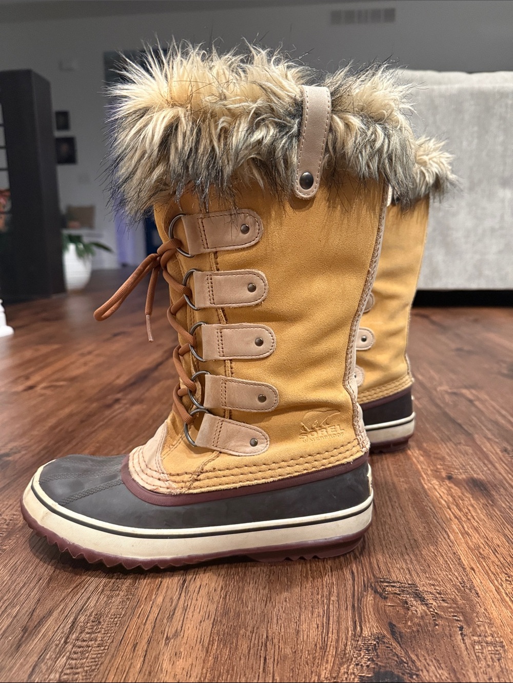 Sorel Women's Tan and Brown Lace-Up Winter Boot with Faux Fur Cuff